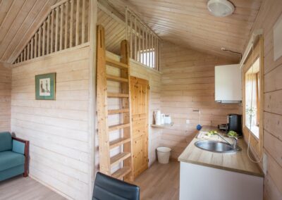 Hytte - Komfort - inde 1 med hems