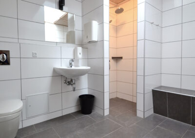 Servicebygning - toiletfaciliteter på Rødgaard Camping