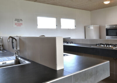 Servicebygning - Køkkenfaciliteter på Rødgaard Camping